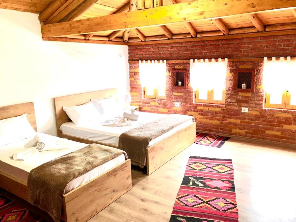 Villa Muzhaqi Nivice Екстериор снимка