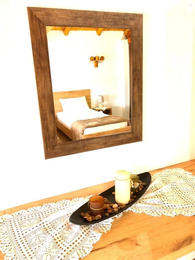 Villa Muzhaqi Nivice Екстериор снимка